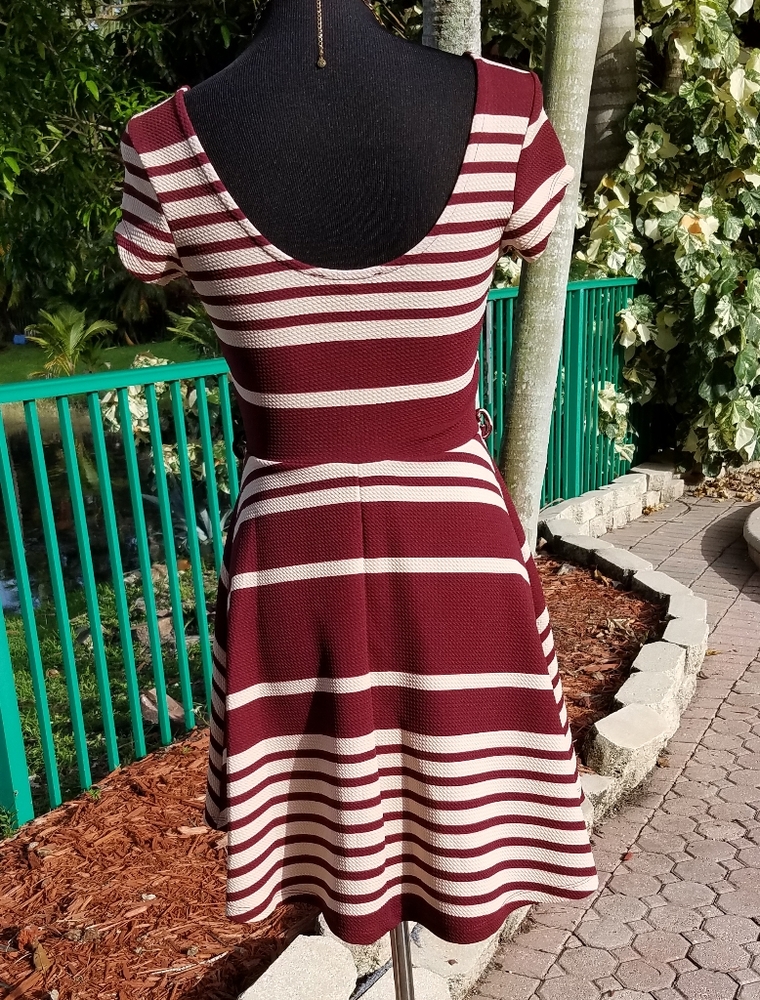 Dress 👗 - Picture 3 of 5